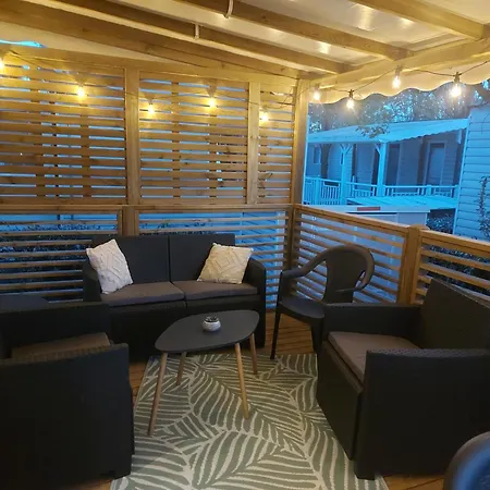مكان تخييم Mobilhome La Carabasse **** *