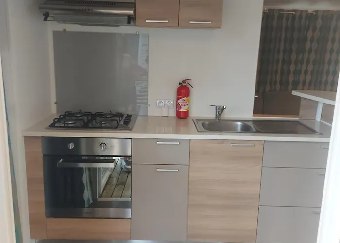 Campingplatz Mobilhome La Carabasse **** *