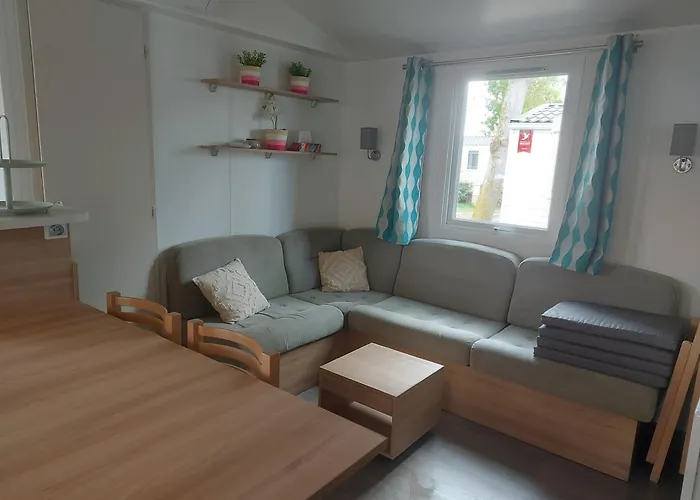 Campingplatz Mobilhome La Carabasse **** Vias